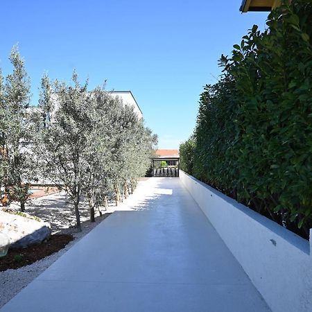 Villa Suncica With Heated Pool, Jacuzzi And Bikes Near Zadar Sukošan Екстериор снимка