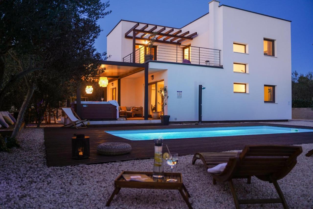 Villa Suncica With Heated Pool, Jacuzzi And Bikes Near Zadar Sukošan Екстериор снимка