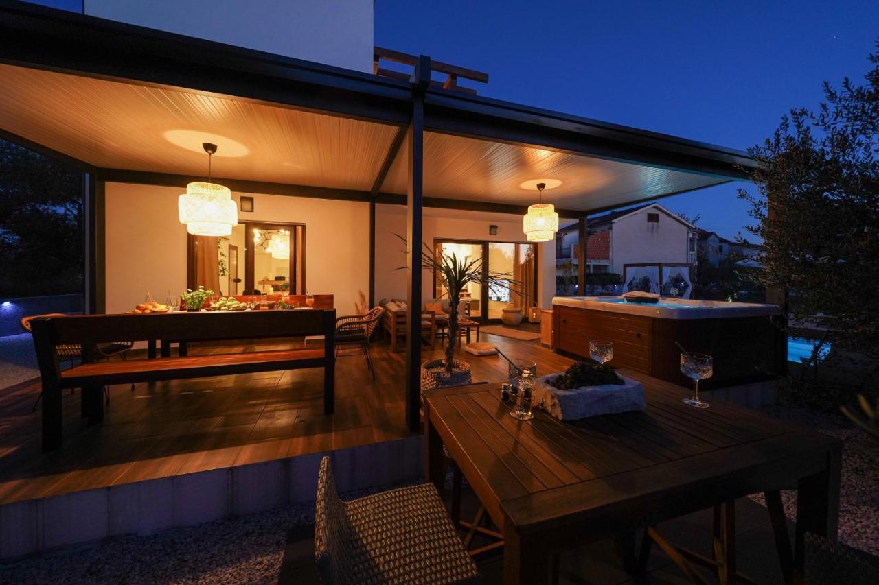 Villa Suncica With Heated Pool, Jacuzzi And Bikes Near Zadar Sukošan Екстериор снимка