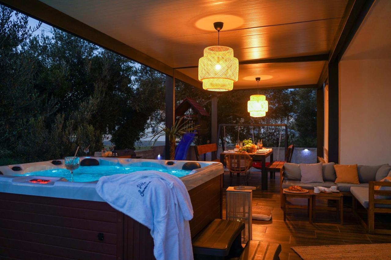Villa Suncica With Heated Pool, Jacuzzi And Bikes Near Zadar Sukošan Екстериор снимка