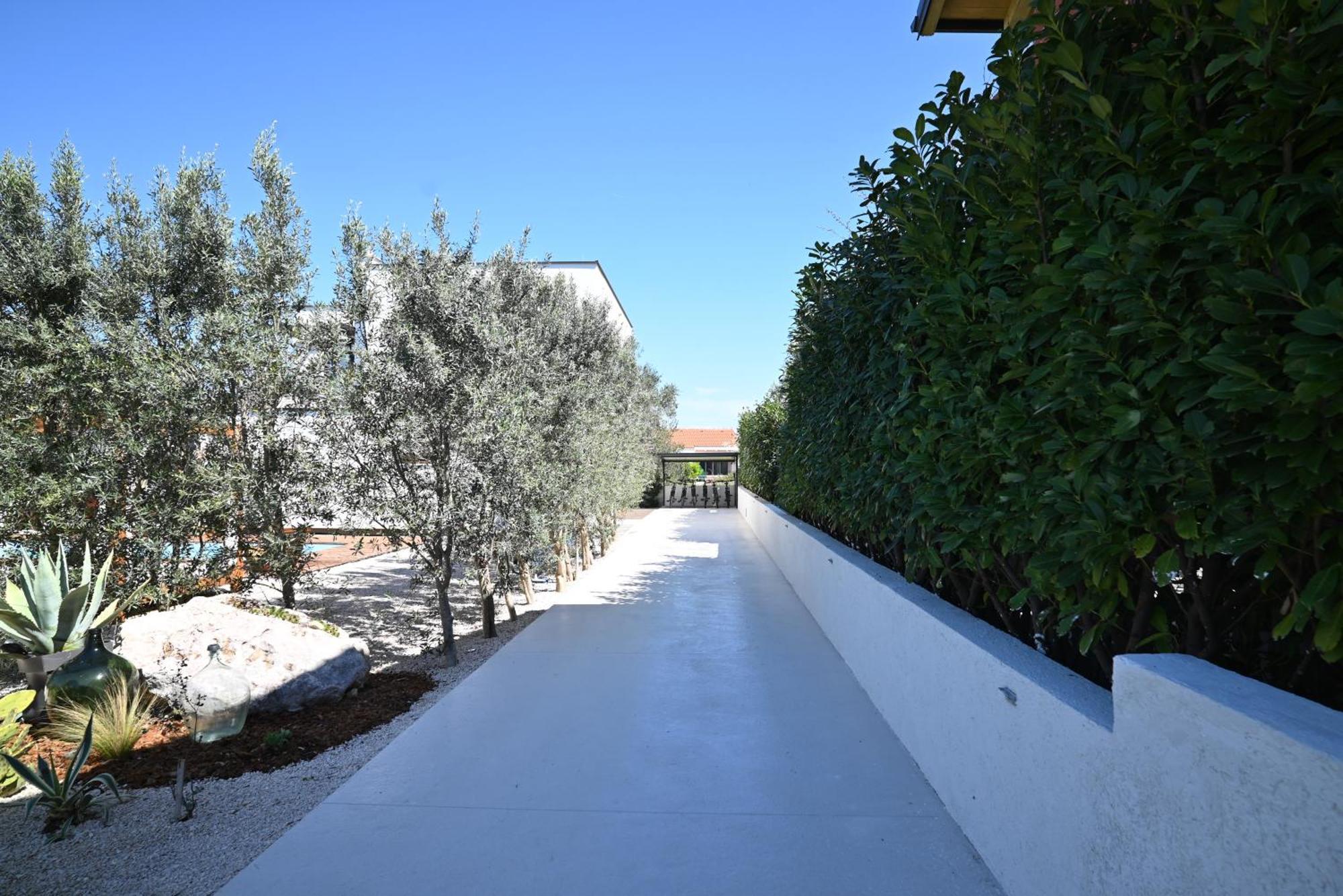 Villa Suncica With Heated Pool, Jacuzzi And Bikes Near Zadar Sukošan Екстериор снимка