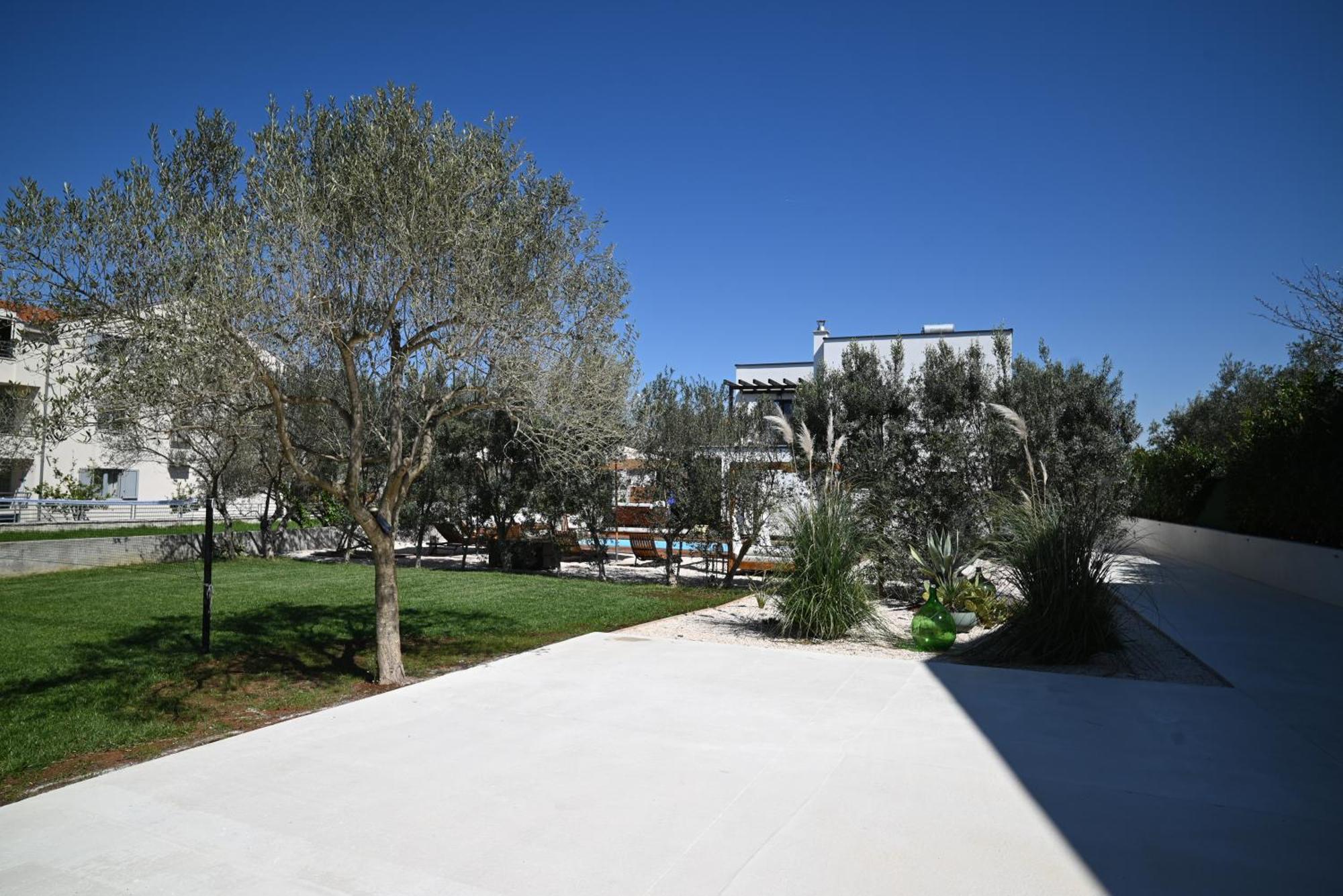 Villa Suncica With Heated Pool, Jacuzzi And Bikes Near Zadar Sukošan Екстериор снимка