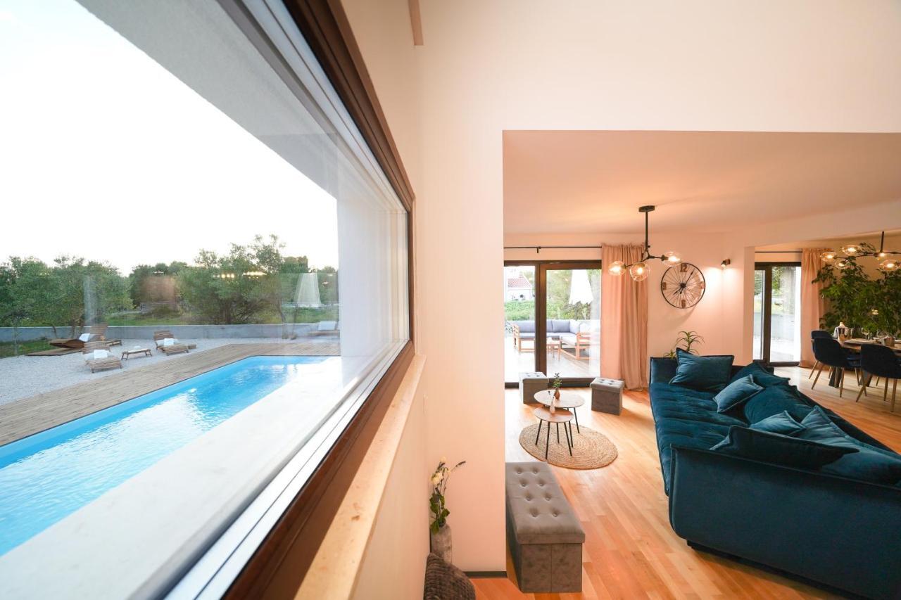 Villa Suncica With Heated Pool, Jacuzzi And Bikes Near Zadar Sukošan Екстериор снимка